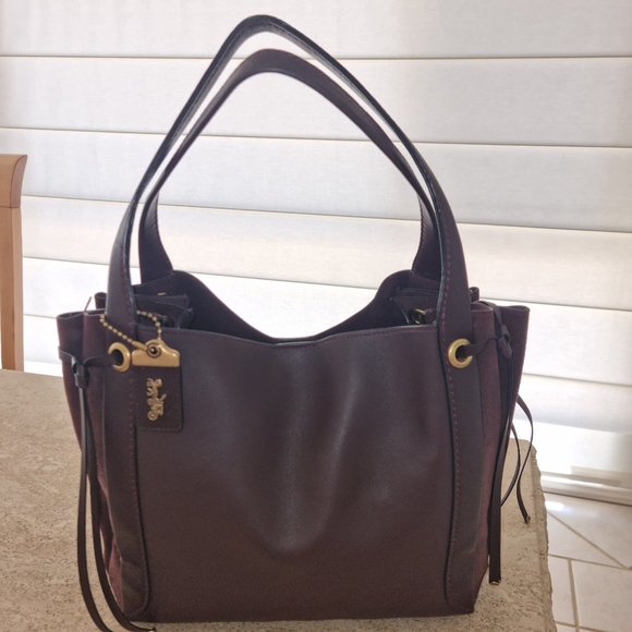 Coach Handbags - Coach leather tote bag